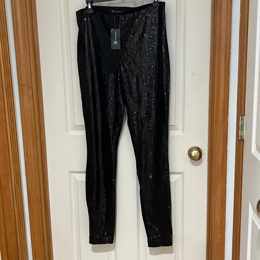 NWT black totally sequenced stretch pants
